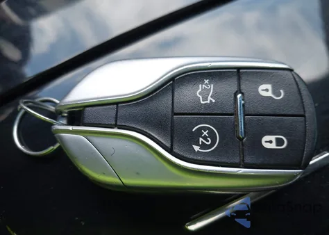 2021 Maserati Ghibli S Q4 z USA, uszkodzony, nr VIN ZAM57YTAXM1368413